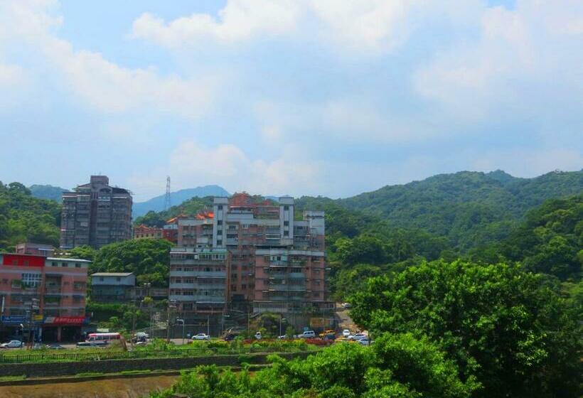 اتاق کلاسیک, Ez Stay Juifen