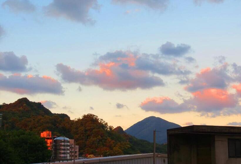 اتاق سوپریور, Ez Stay Juifen