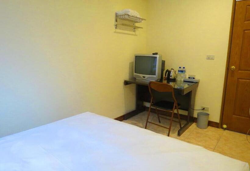 اتاق سوپریور, Ez Stay Juifen