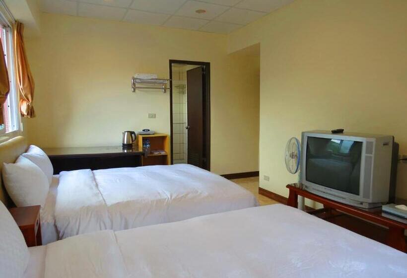 اتاق سوپریور چهار تخته, Ez Stay Juifen