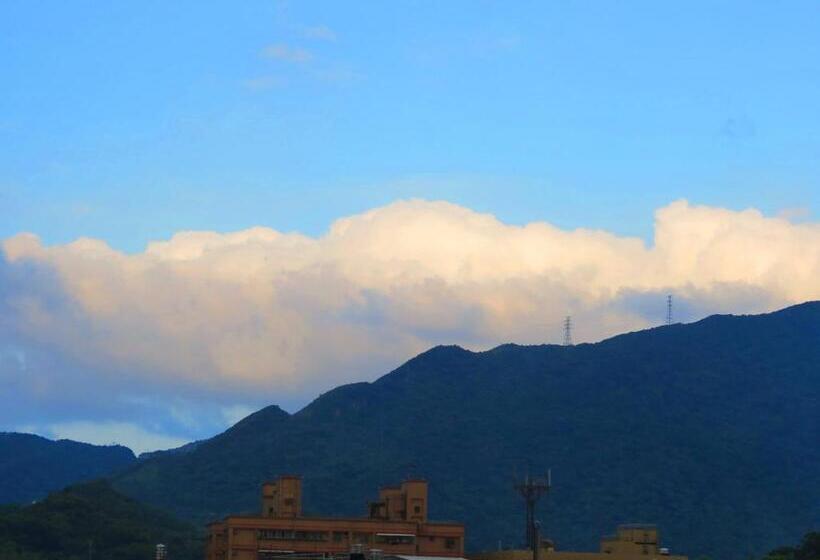 اتاق سوپریور چهار تخته, Ez Stay Juifen