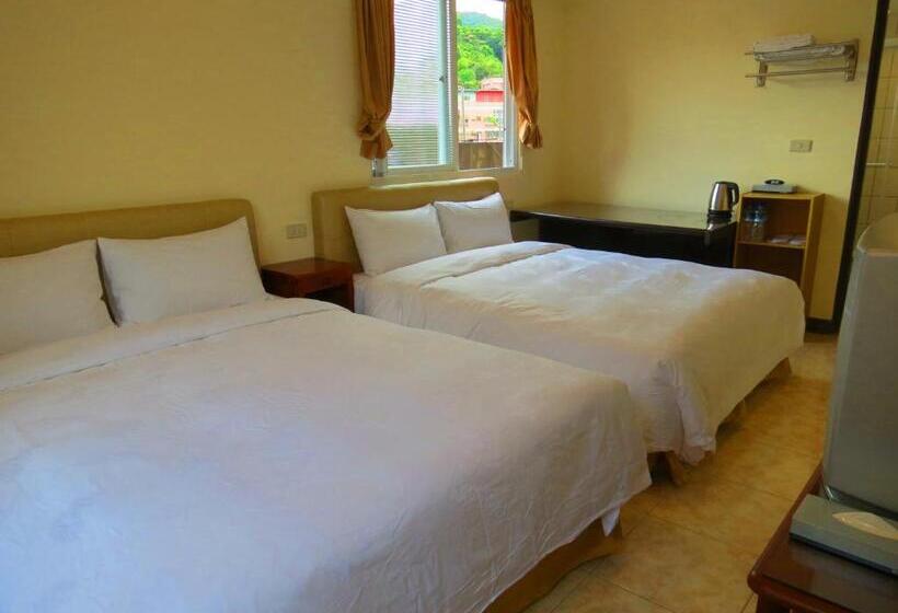 اتاق سوپریور چهار تخته, Ez Stay Juifen