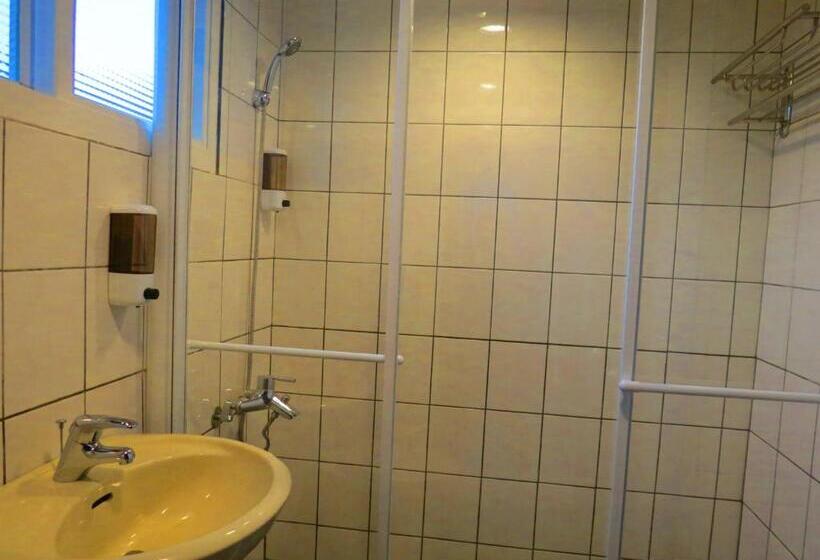 اتاق سوپریور چهار تخته, Ez Stay Juifen