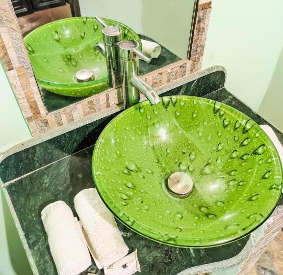 اتاق لوکس سه تخته, Nubian Dream