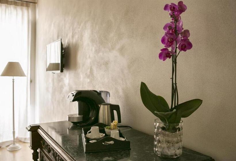 חדר דלוקס, Rome Frattina27