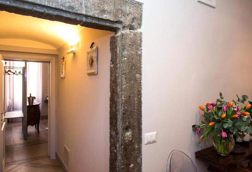 סוויטה אקזקיוטיב, Rome Frattina27