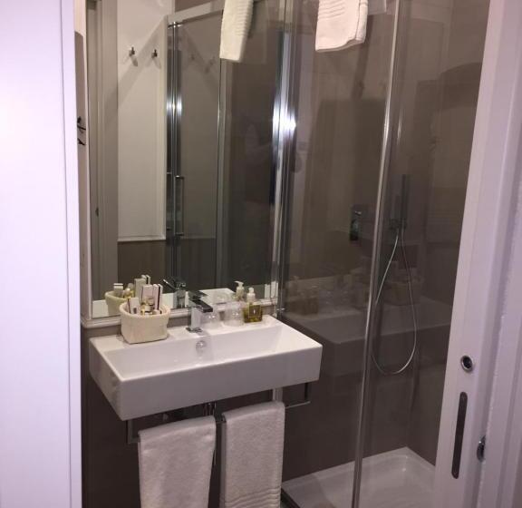 סוויטה אקזקיוטיב, Rome Frattina27