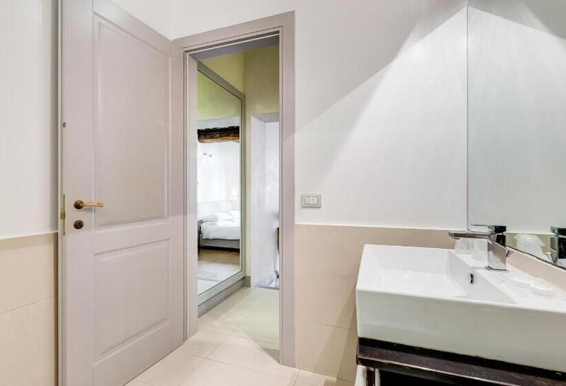 חדר דלוקס, Rome Frattina27