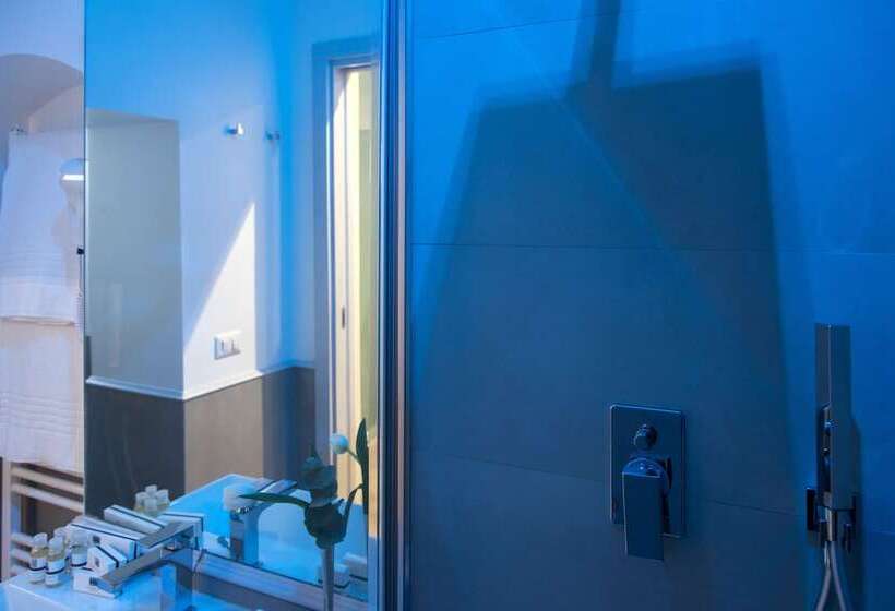 סוויטה אקזקיוטיב, Rome Frattina27