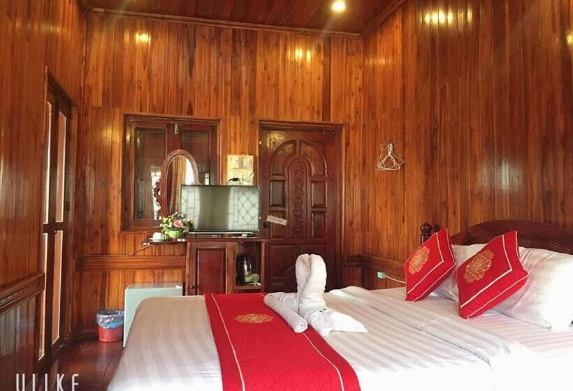 غرفة قياسية مزوَّدة بشُرفة, Soutikone Place House 2