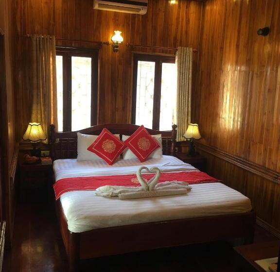 غرفة قياسية مزوَّدة بشُرفة, Soutikone Place House 2