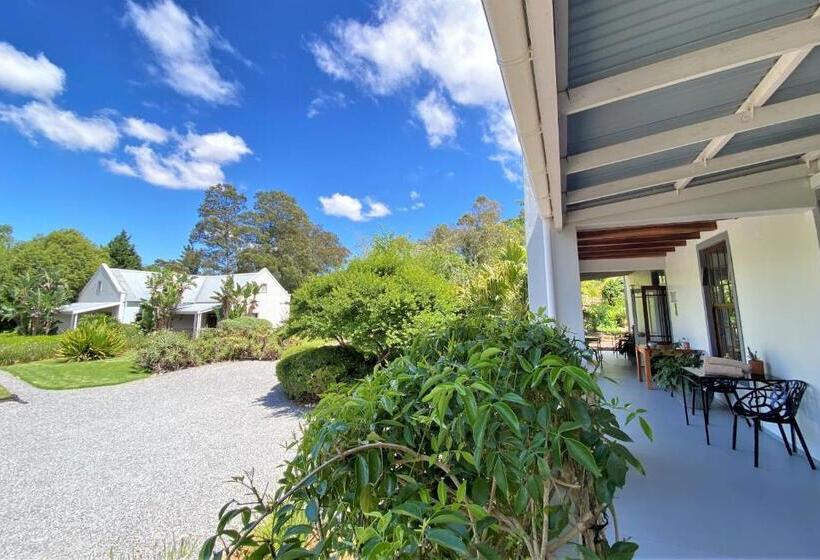 חדר דחוקס עם מיטת קינג, Swellendam Country Lodge  Guest House  B&b