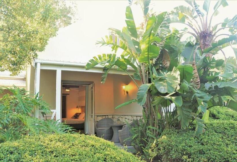 חדר דחוקס עם מיטת קינג, Swellendam Country Lodge  Guest House  B&b