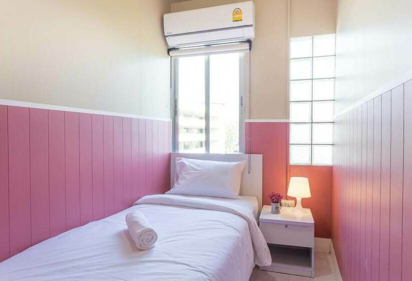 标准单人间, Why Not Hostel And Kitchen