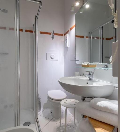 غرفة قياسية رباعية, Antico Residence