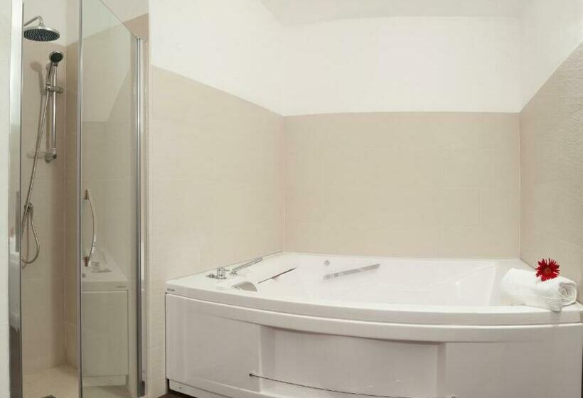 가든 전망 주니어 스위트, Giardino Sul Duomo