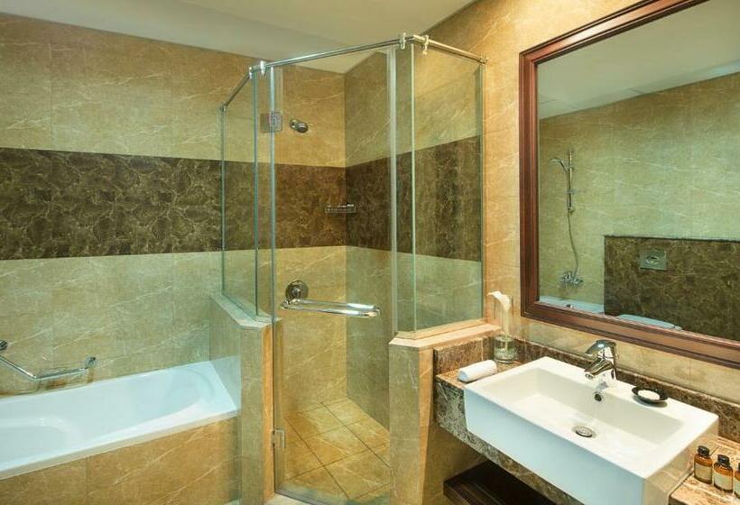 اتاق لوکس با تخت بزرگ, Atana