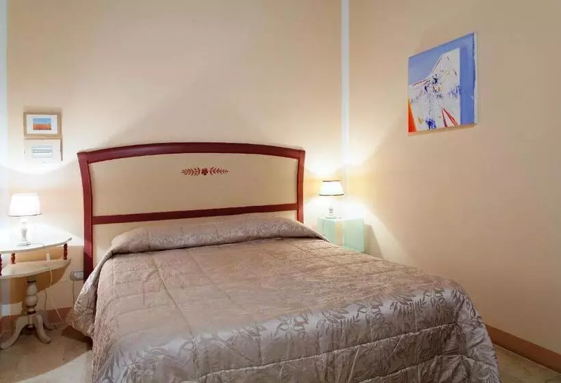 Standard-huone, Cavour33