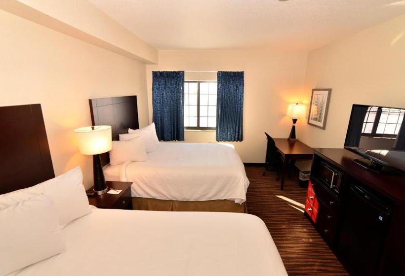 스탠다드 스튜디오, Cobblestone Inn & Suites Holstein