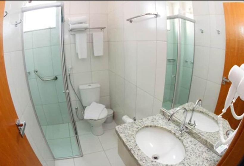 חדר סטנדרט לארבעה, Golden Dolphin Supreme Oficial