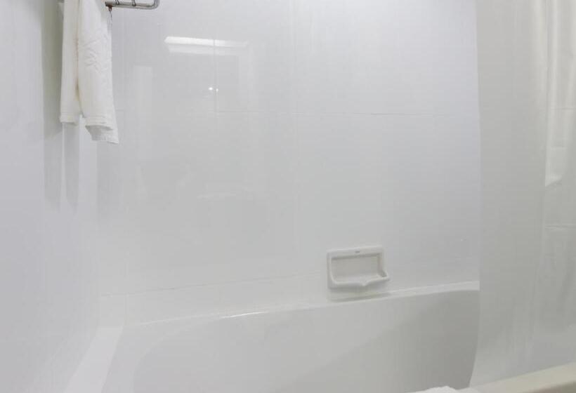 이그제큐티브 룸, V.l. Hatyai