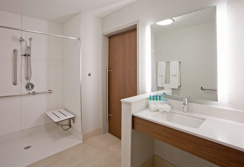 Люкс Адаптированный для Инвалидов, Holiday Inn Express And Suites Des Moines Downtown, An Ihg