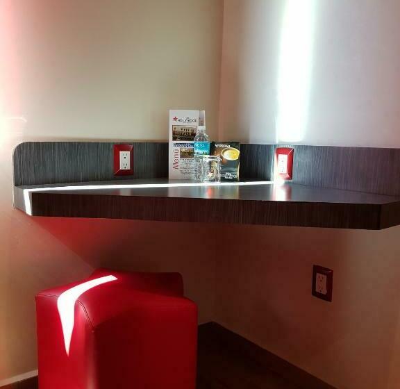 エクゼクティブルーム, Hollywood