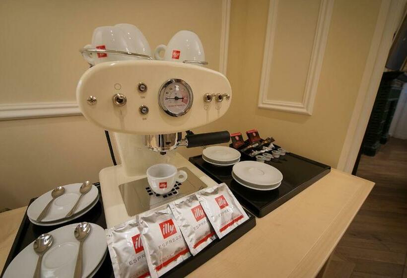 اتاق اجرایی, Wilson Palace