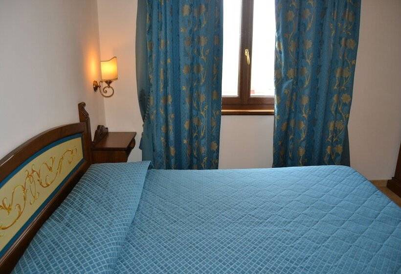 스탠다드 룸, Lusi