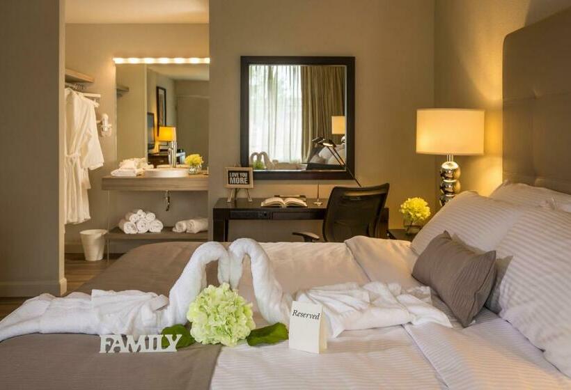 스탠다드 룸 킹사이즈 침대, Magic Moment Resort And Kids Club