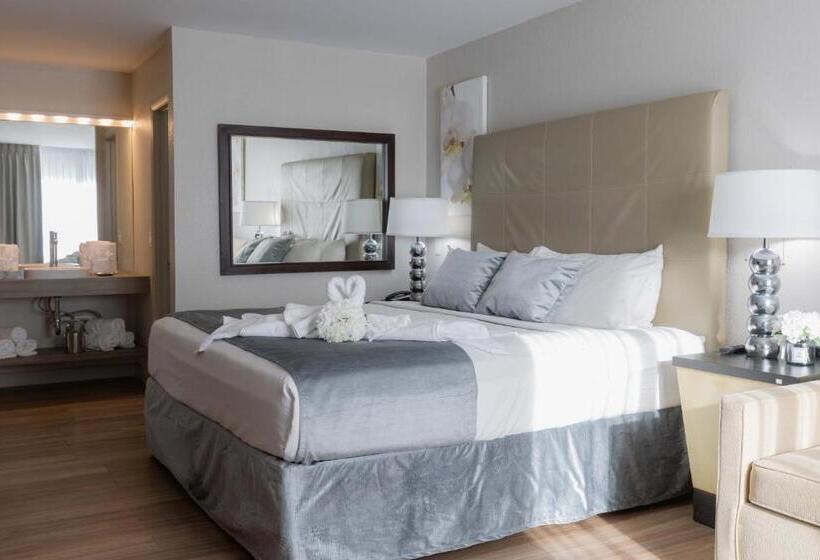 스탠다드 룸 킹사이즈 침대, Magic Moment Resort And Kids Club