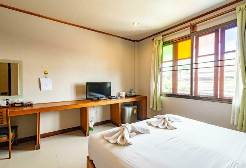 Номер Deluxe, Medio De Pai