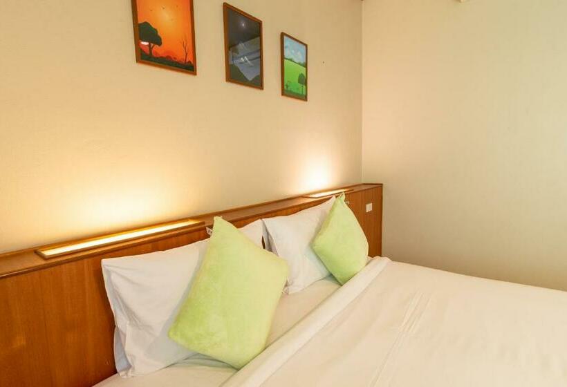 Номер Deluxe, Medio De Pai