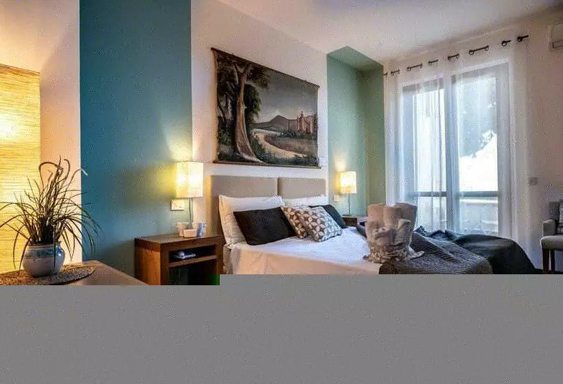 Standard Room, Pocho