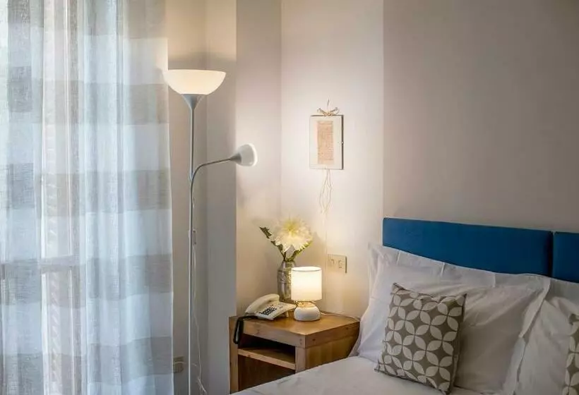 Standard Room, Pocho