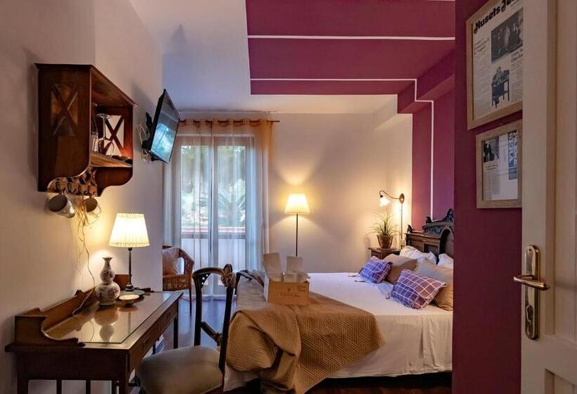 オーシャンビュースタンダードルーム, Pocho