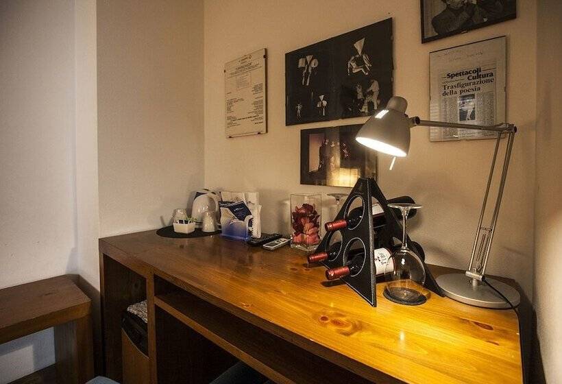 スタンダードインサイドビュールーム, Pocho