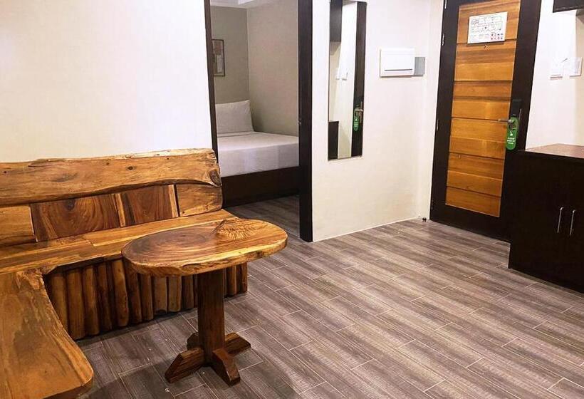 Aile Süiti, Serene La Playa Boracay