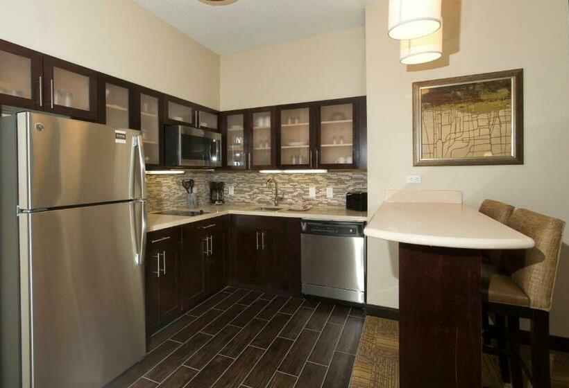 带大床的套房, Staybridge Suites Orlando At Seaworld, An Ihg