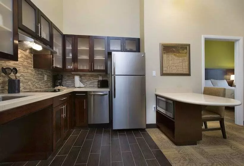 身障者適用スイートルーム, Staybridge Suites Orlando At Seaworld, An Ihg