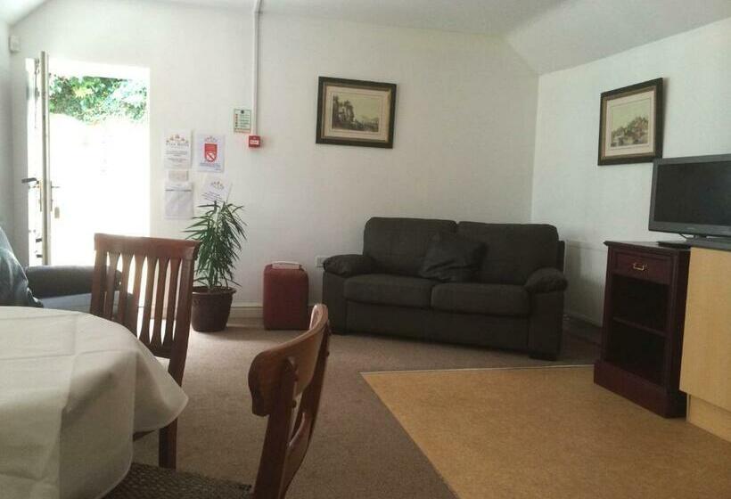 침실 1개 아파트, The Five Bells