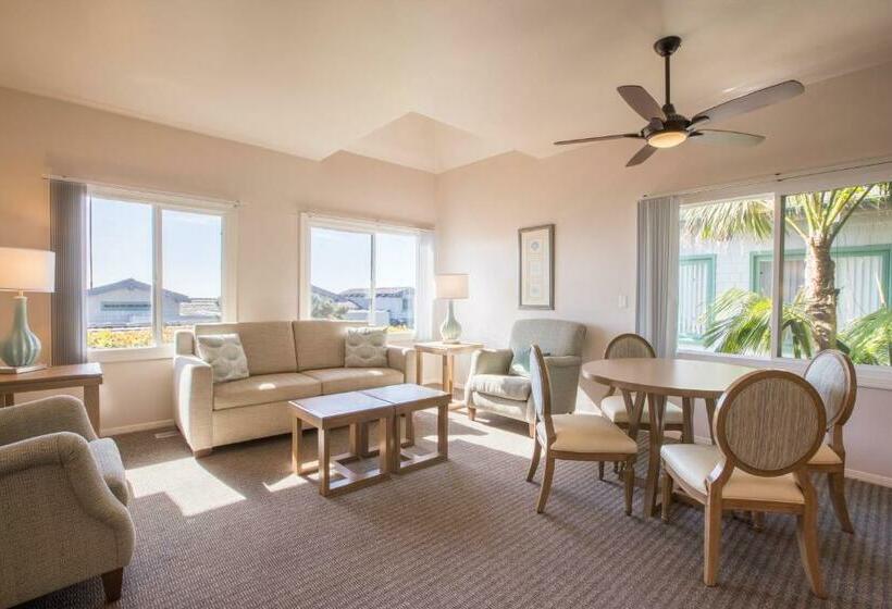 스위트, Wave Crest Resort