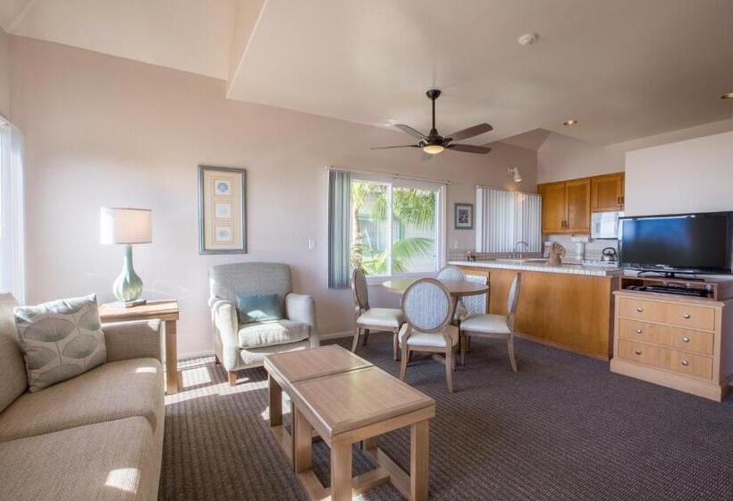 جناح, Wave Crest Resort