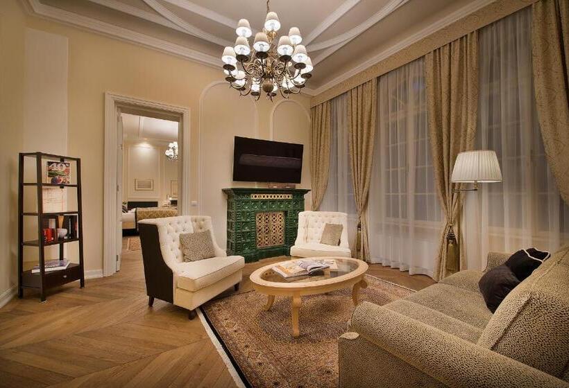 سوییت, Wilson Palace