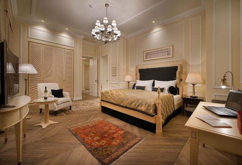 سوییت, Wilson Palace