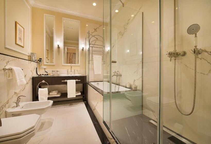 سوییت, Wilson Palace