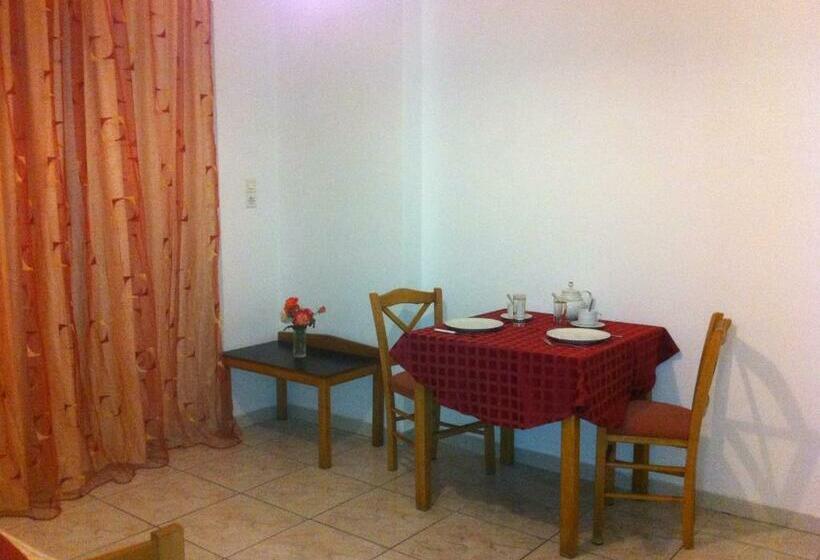 コンフォートワンルーム, Manine Apartments