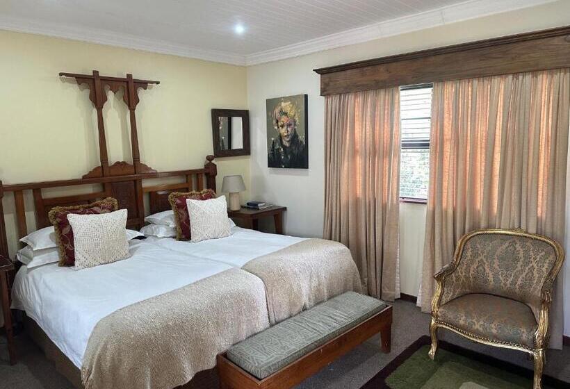 غرفة ديلوكس, The Crown Guest House