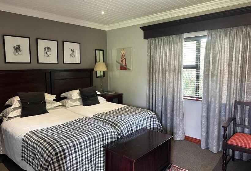 غرفة كلاسيكية, The Crown Guest House