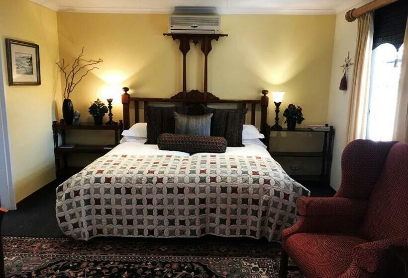 غرفة ديلوكس, The Crown Guest House